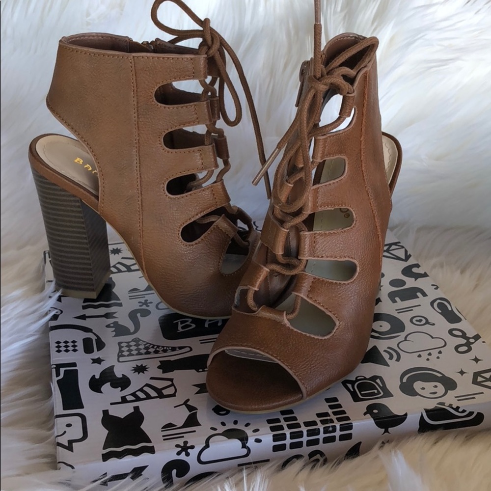Lace Up open toe sandals